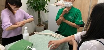 座学も知識もここ1カ所で！マンツーマン指導の指圧マッサージコース
